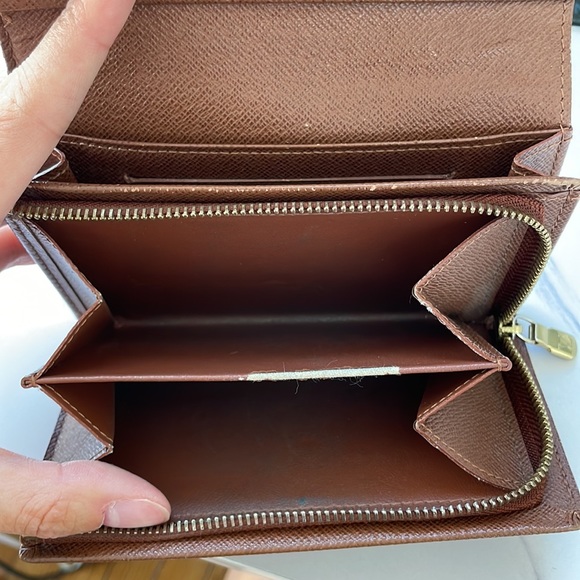 Louis Vuitton wallet - Picture 5 of 7